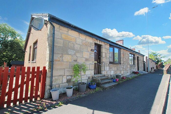 2 Bedroom Semi-Detached Bungalow For Sale In Lanark Road, Braidwood, ML8