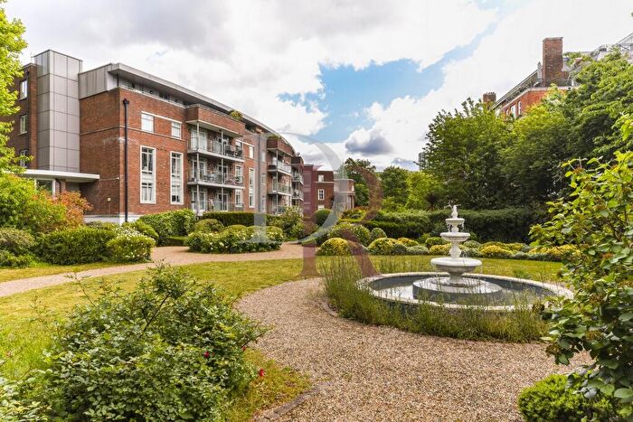2 Bedroom Apartment For Sale In The Nautilus Building, Myddelton Passage, Clerkenwell, EC1R