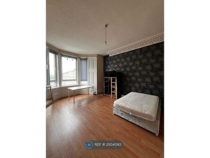 2 Bedroom Flat To Rent In Duke Street, Glasgow, G31