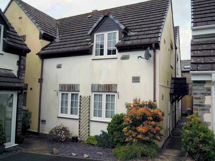 2 Bedroom End Of Terrace House To Rent In Eastern Avenue, Liskeard, PL14