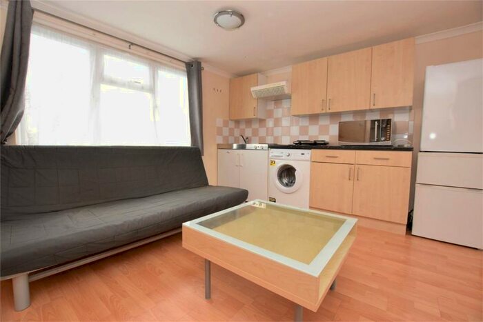 Studio To Rent In Melrose Avenue, Willesden Green, NW2