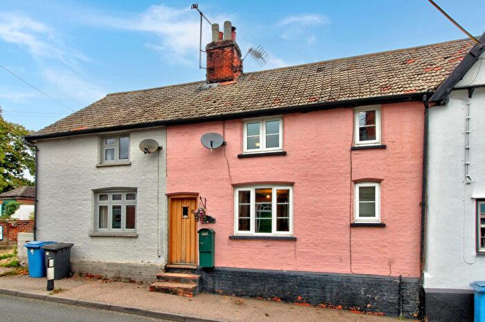 3 Bedroom Semi Detached House For Sale In Lower Street, Ipswich, IP8
