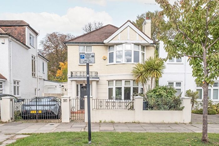 4 Bedroom Detached House To Rent In Staveley Road, London, W4