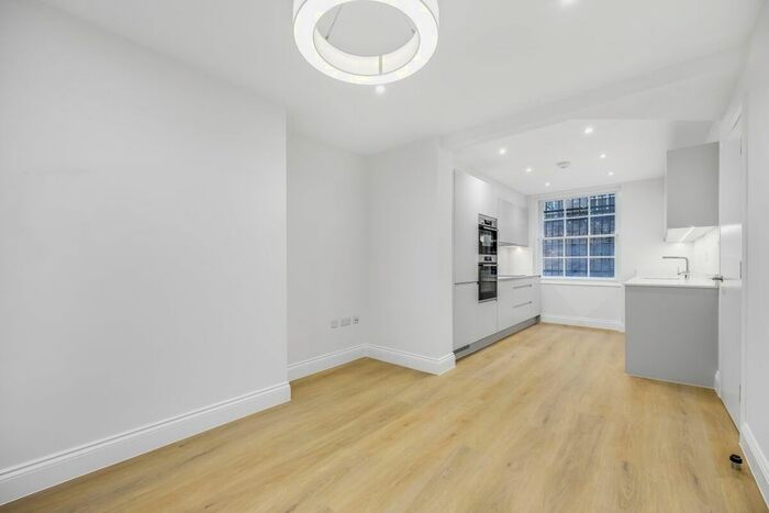1 Bedroom Flat To Rent In Ossington Buildings, London, W1U