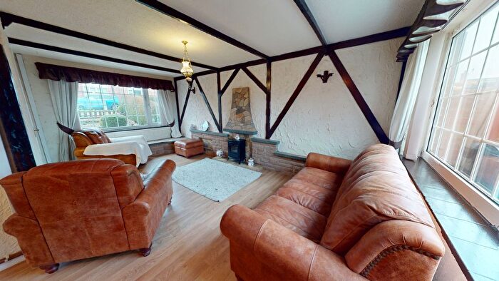 3 Bedroom Town House For Sale In Flaxman Close, Barlaston, Stoke-On-Trent, ST12