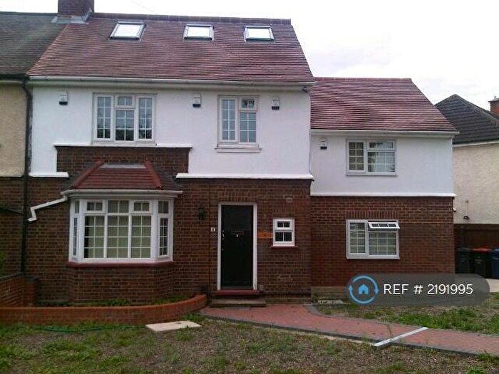 2 Bedroom Flat To Rent In Mowbray Road, Cambridge, CB1
