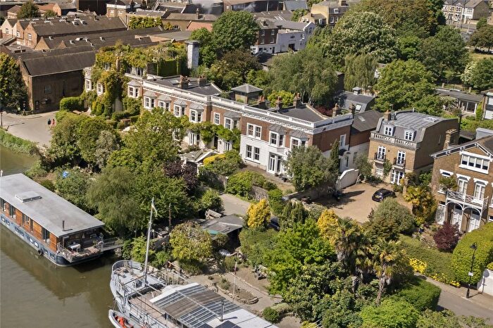 4 Bedroom End Of Terrace House For Sale In Chiswick Mall, London, W4