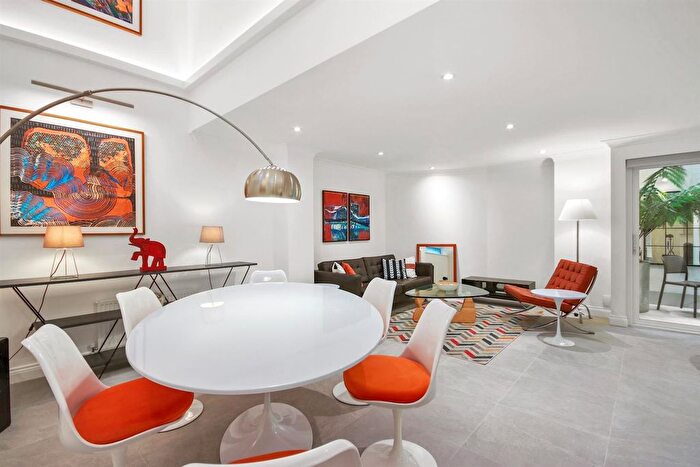 1 Bedroom Flat To Rent In Macklin Street, London, WC2B