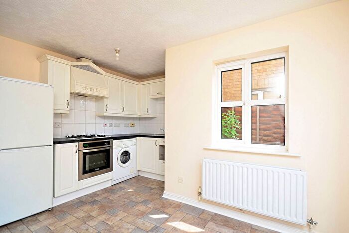 3 Bedroom Terraced House To Rent In Tunnel Avenue, Greenwich, London, SE10