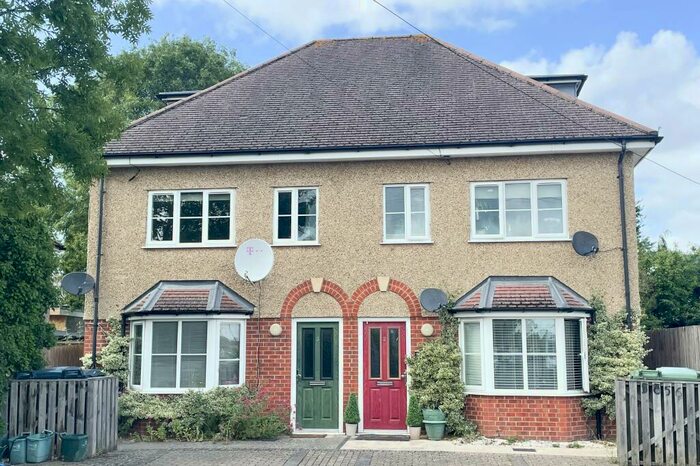 2 Bedroom Flat To Rent In Kelburne Road, OX4