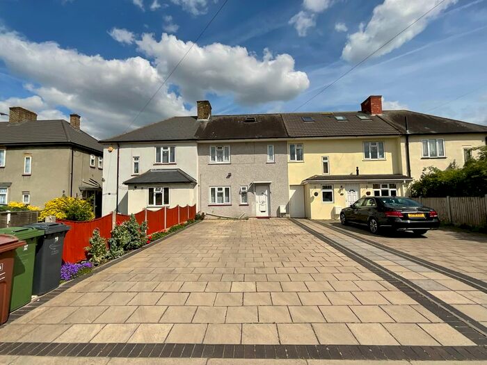 3 Bedroom Terraced House For Sale In Greenway, Dagenham, Essex, RM8