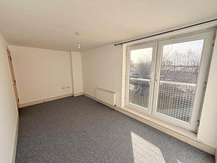 2 Bedroom Apartment To Rent In Fore Hamlet, Ipswich, IP3