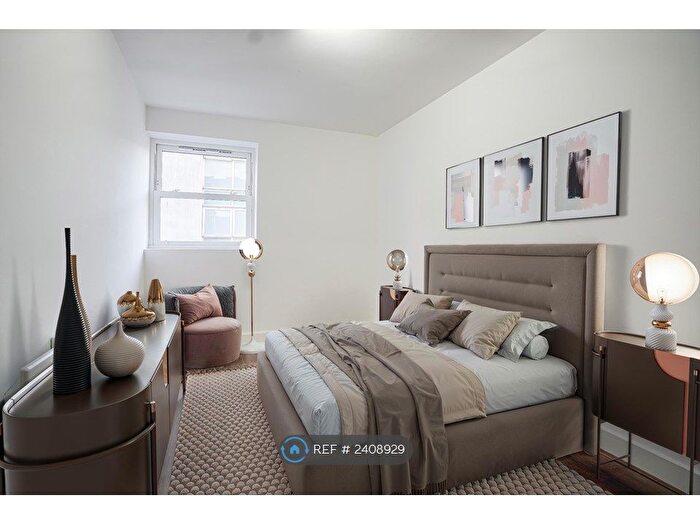 3 Bedroom Flat To Rent In Plaistow Grove, London, E15