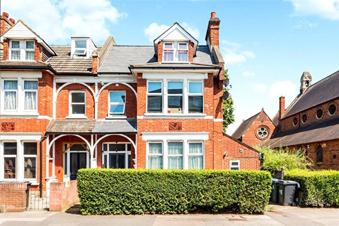 Studio To Rent In King Charles Road, Surbiton, KT5