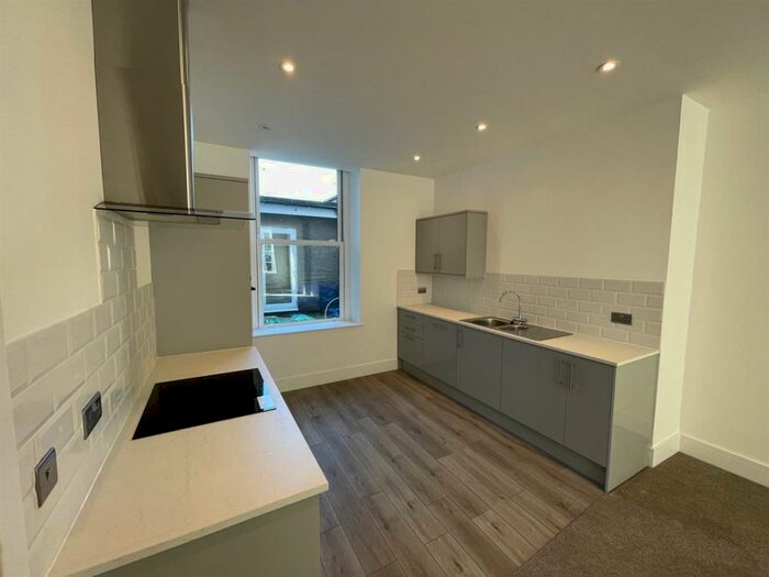 2 Bedroom Maisonette To Rent In Flat Queen Street, Ramsgate, CT11