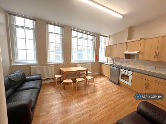 5 Bedroom Flat To Rent In St Nicholas Street, Bristol, BS1
