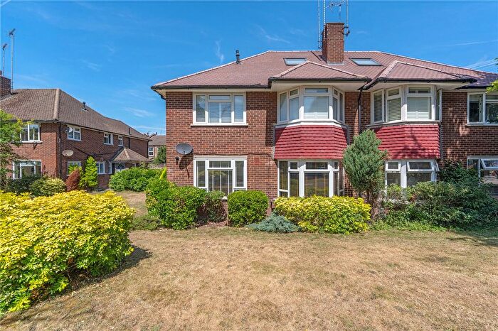 2 Bedroom Maisonette For Sale In Beaulieu Close, East Twickenham, TW1