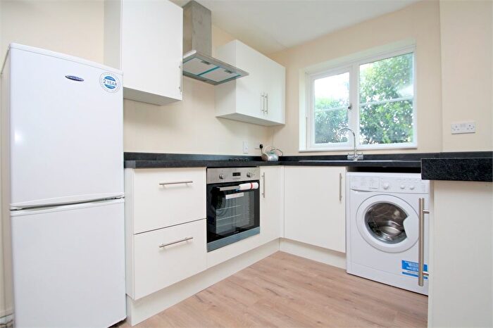 1 Bedroom Terraced House To Rent In Bramley Close, Staines-Upon-Thames, TW18