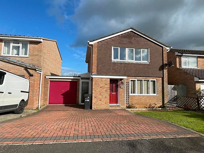 3 Bedroom Detached House For Sale In Park View, Crewkerne - No Onward Chain, TA18