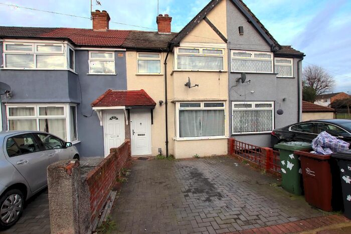 3 Bedroom Terraced House To Rent In School Road, Dagenham, Essex, RM10