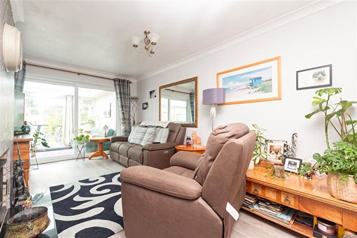 2 Bedroom Semi-Detached Bungalow For Sale In Multon Road, West Kingsdown, Sevenoaks, Kent, TN15