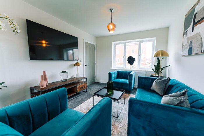 4 Bedroom Semi-Detached House To Rent In The Meadows, Quadring, PE11