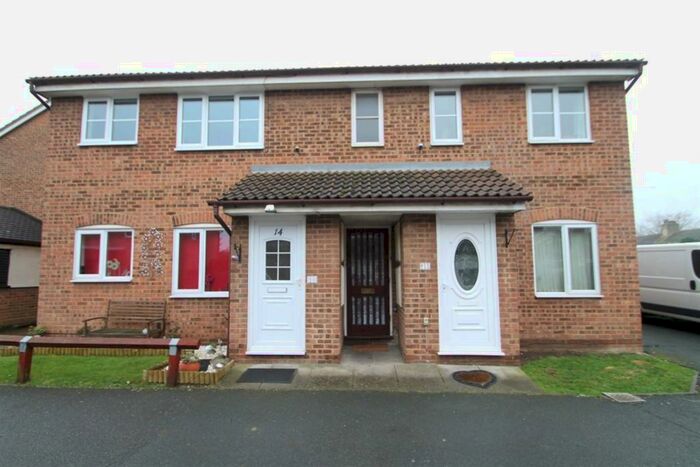 2 Bedroom Flat To Rent In Burns Place, Tilbury, Essex, RM18