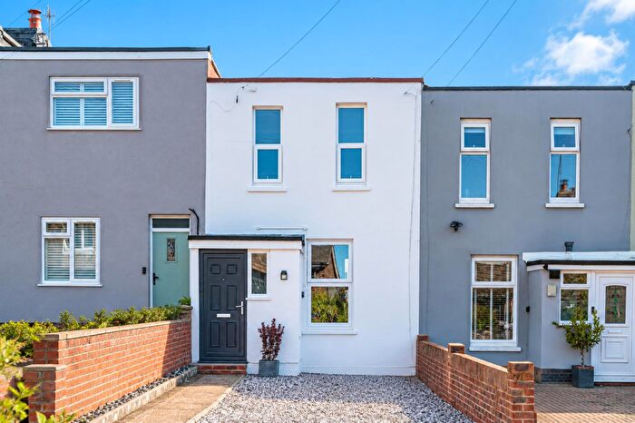 2 Bedroom Terraced House For Sale In Lewis Close, Newhaven, BN9