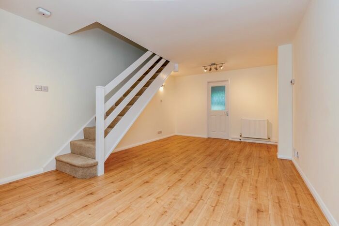 2 Bedroom Terraced House To Rent In Wilsdon Way, Kidlington, OX5