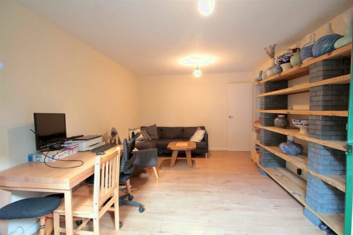 1 Bedroom Flat To Rent In Ivanhoe Road, East Dulwich, SE5