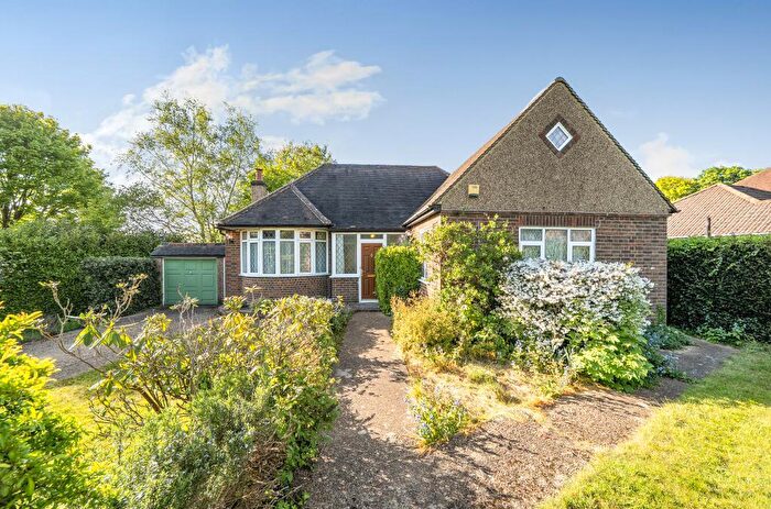 2 Bedroom Detached Bungalow For Sale In Addington Road, Sanderstead, CR2