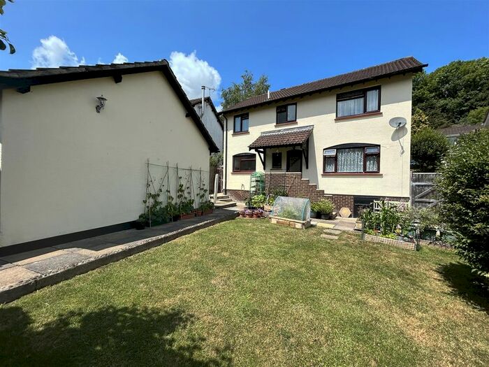 4 Bedroom Detached House For Sale In The Churchills, Newton Abbot, TQ12