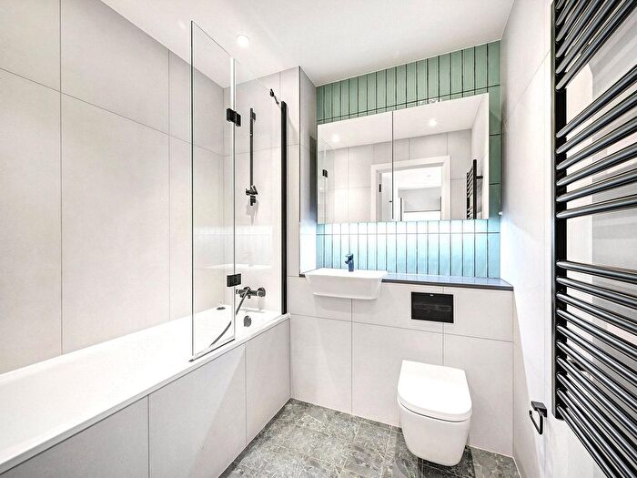 1 Bedroom Flat To Rent In Uncle Acton, Victoria Road, W3