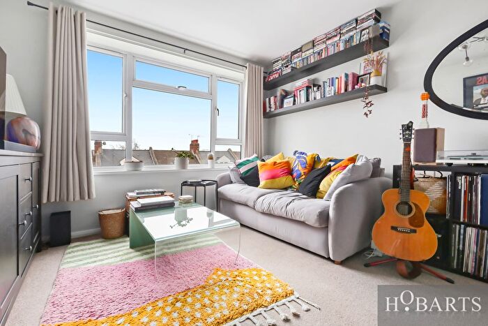 1 Bedroom Flat For Sale In Lawrence House, N22