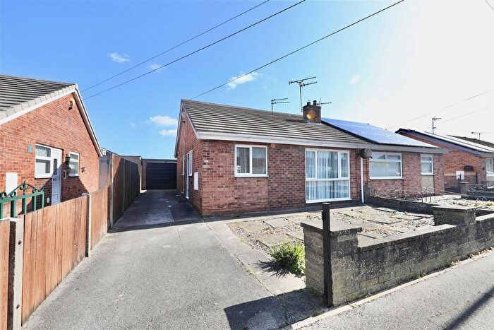 2 Bedroom Semi Detached Bungalow For Sale In Astral Way, Sutton-On-Hull, Hull, HU7