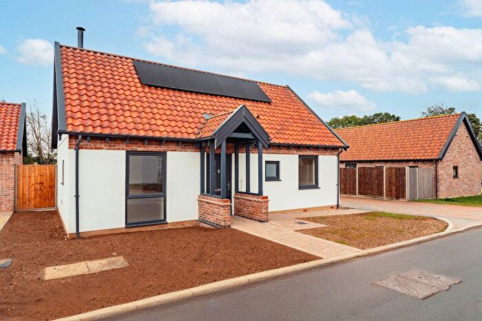 2 Bedroom Detached Bungalow For Sale In Blenheim Drive, Swanton Morley, NR20