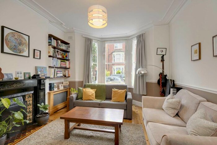 2 Bedroom Flat To Rent In Saltram Crescent, London, W9