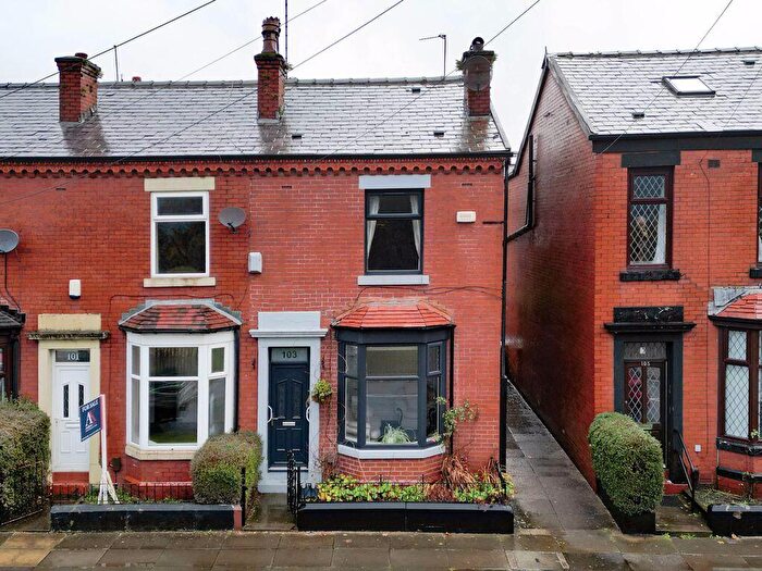 3 Bedroom Terraced House For Sale In Foxholes Road, Rochdale, OL12