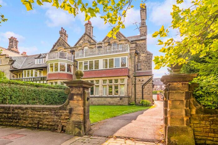 2 Bedroom Apartment To Rent In Park Avenue, Harrogate, HG2