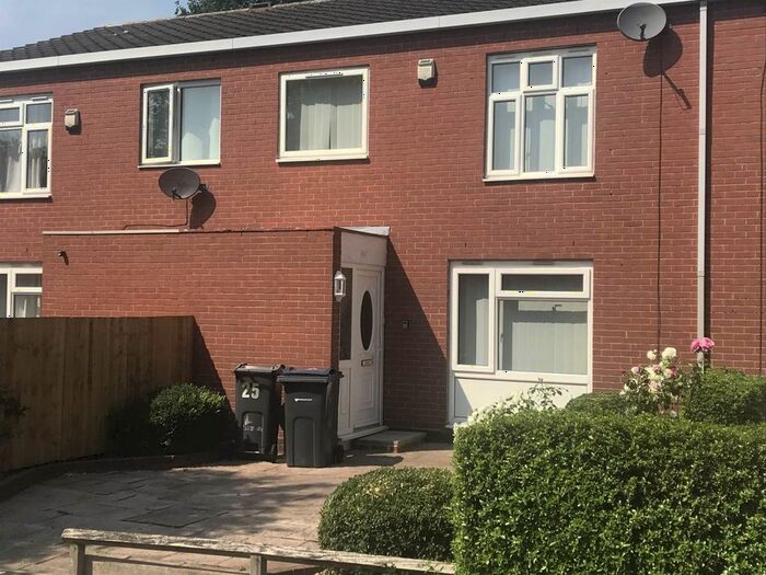 3 Bedroom Property To Rent In Lydham Close, Erdington, Birmingham, B44