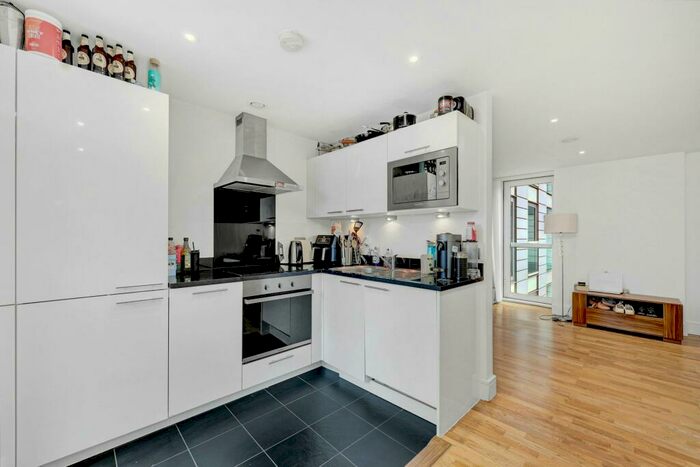 2 Bedroom Flat To Rent In Mill Lane, London, SE8