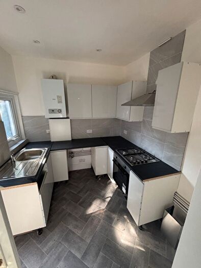 2 Bedroom Terraced House For Sale In Alexandra Road, London, N15