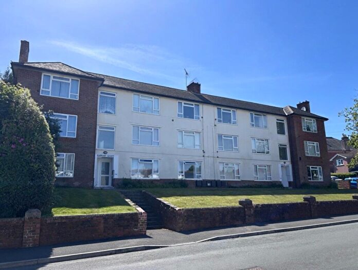 2 Bedroom Property For Sale In Burnaby Road, Alum Chine, BH4