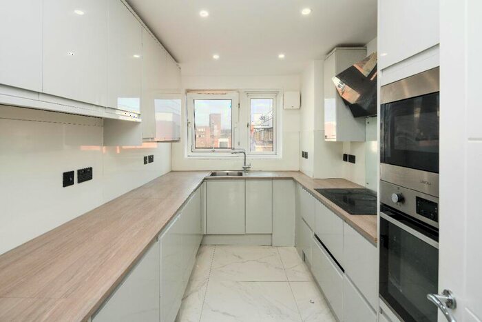 4 Bedroom Flat To Rent In Malden Road, London, NW5