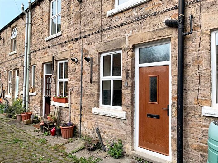 2 Bedroom Terraced House To Rent In The Owlers, Whaley Bridge, High Peak, SK23