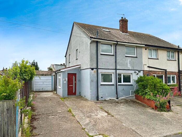 3 Bedroom Semi-Detached House To Rent In Hythe, CT21