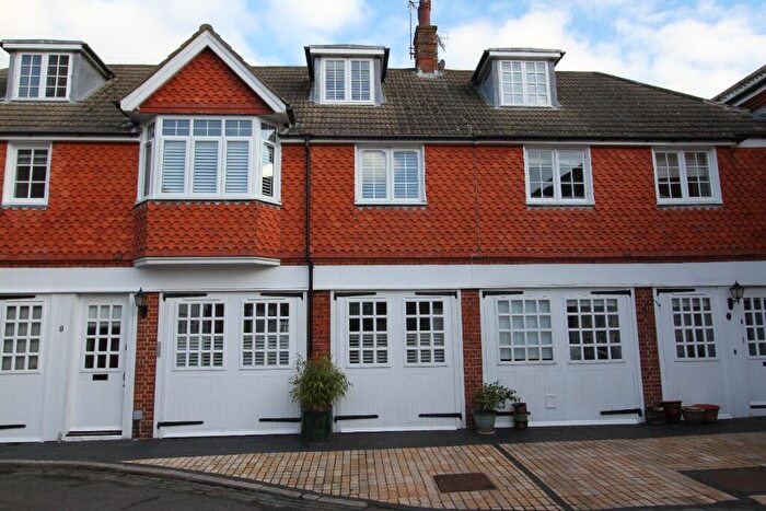 2 Bedroom Terraced House For Sale In De Walden Mews, Eastbourne, BN20