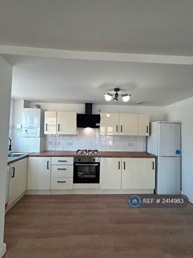 2 Bedroom Flat To Rent In Francis Avenue, Eccles, Manchester, M30