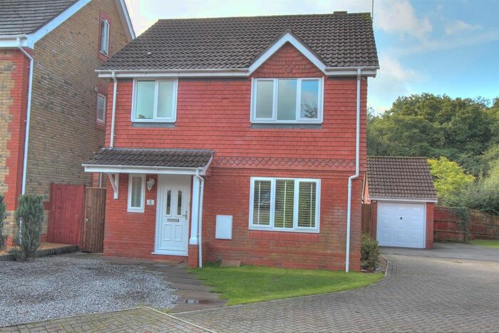 3 Bedroom Detached House To Rent In Poppyfields, Knightwood Park, Chandlers Ford, SO53