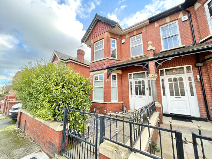 4 Bedroom End Of Terrace House For Sale In Somerset Avenue, Blackpool, FY1